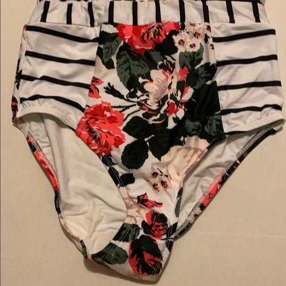 ModCloth Harper one piece - Picture 9 of 14